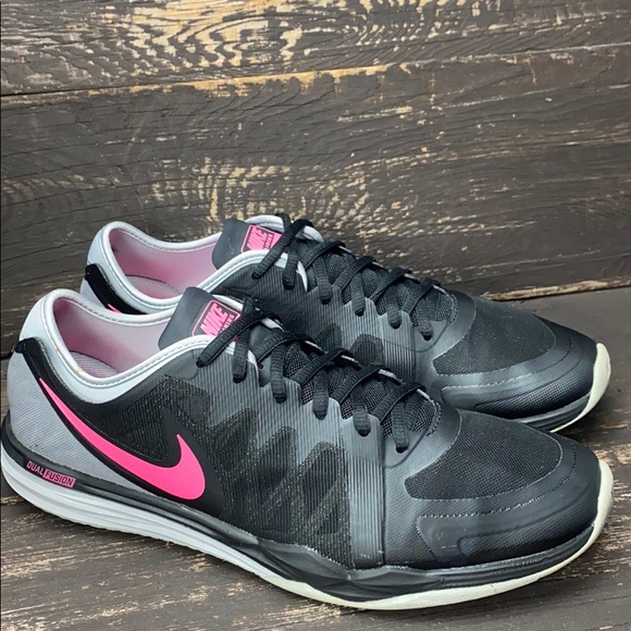 Nike Shoes - Nike Dual Fusion TR 3 Size 10